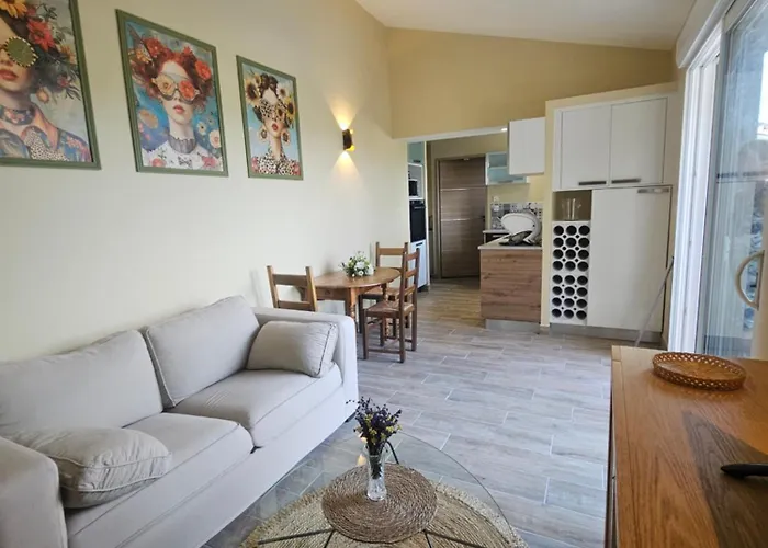 La Maison De Marie Apartment *